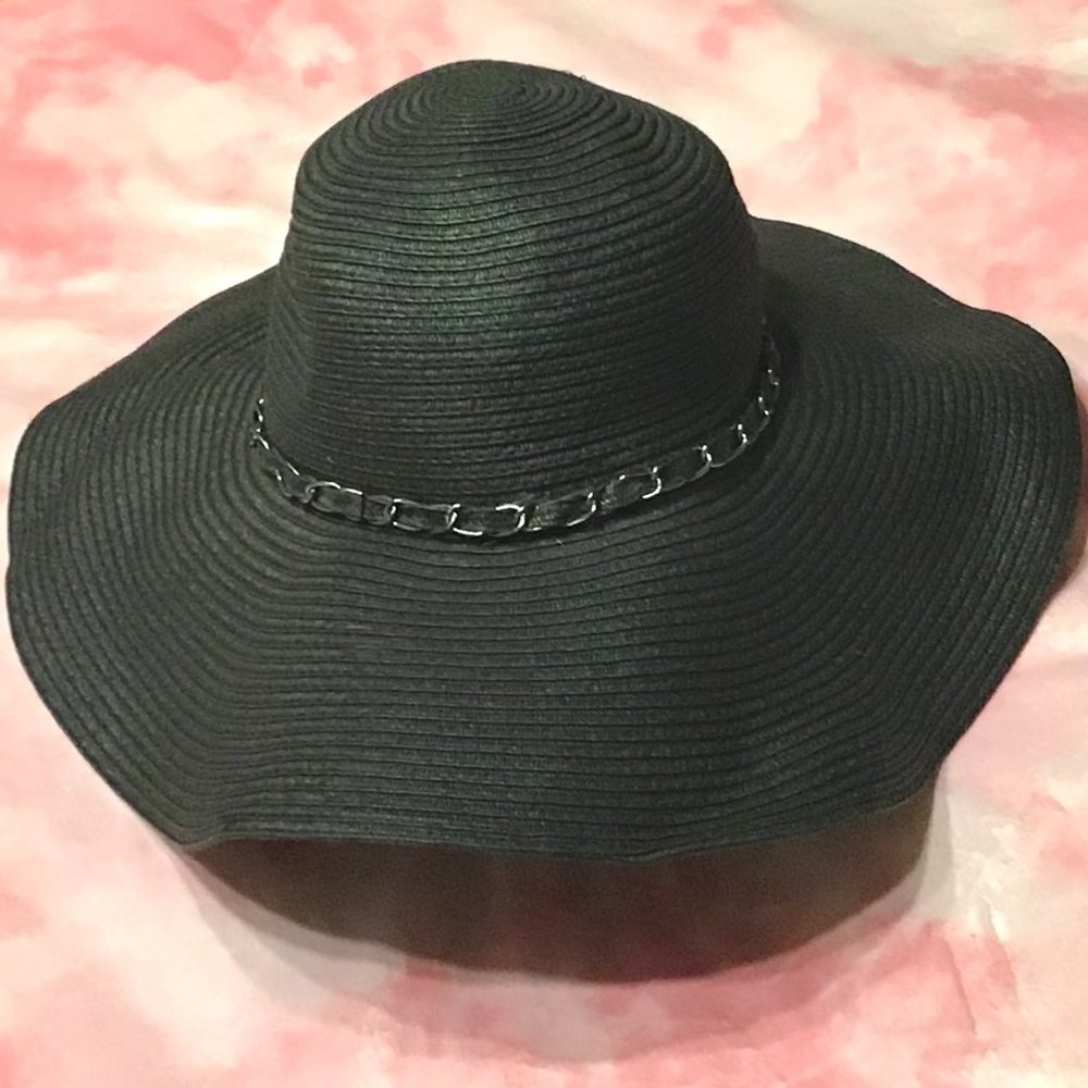 COPY - Floppy Black Straw Beach Hat